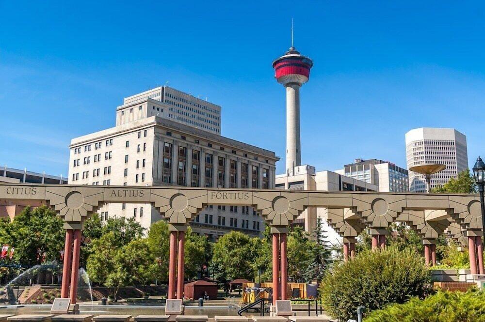 Homewood Suites By Hilton Calgary Downtown Esterno foto