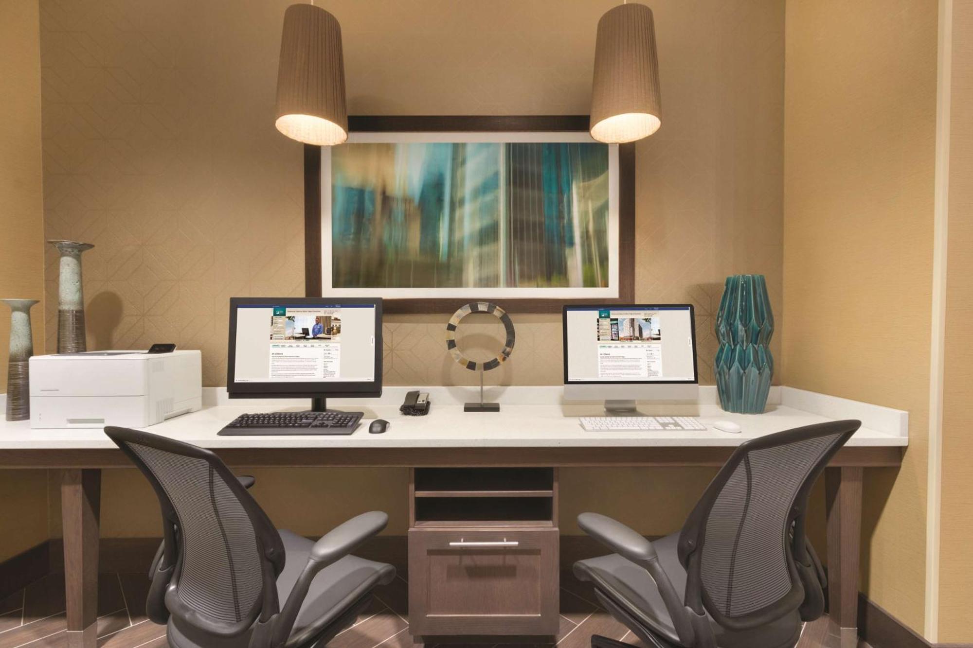 Homewood Suites By Hilton Calgary Downtown Esterno foto