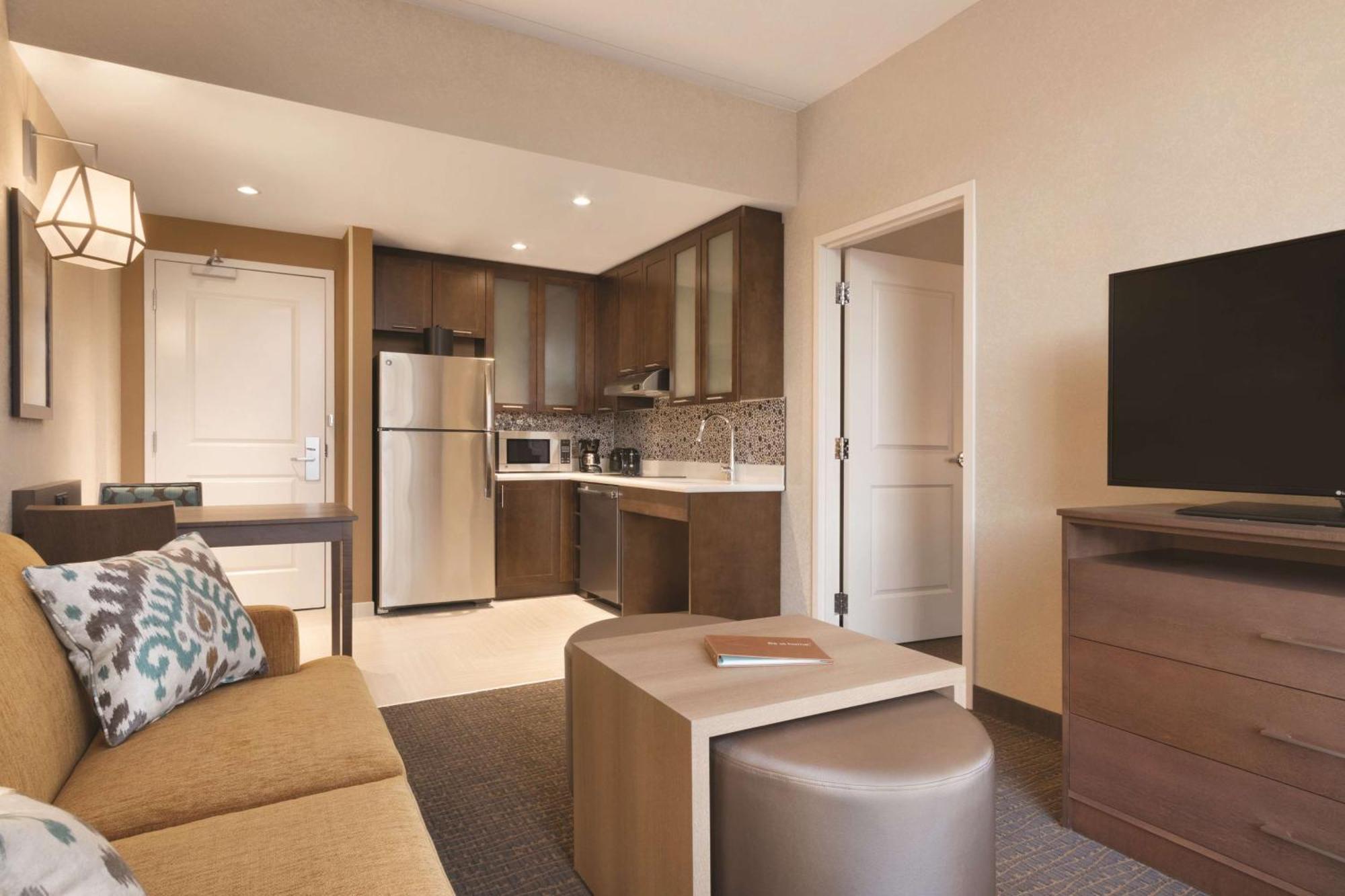 Homewood Suites By Hilton Calgary Downtown Esterno foto