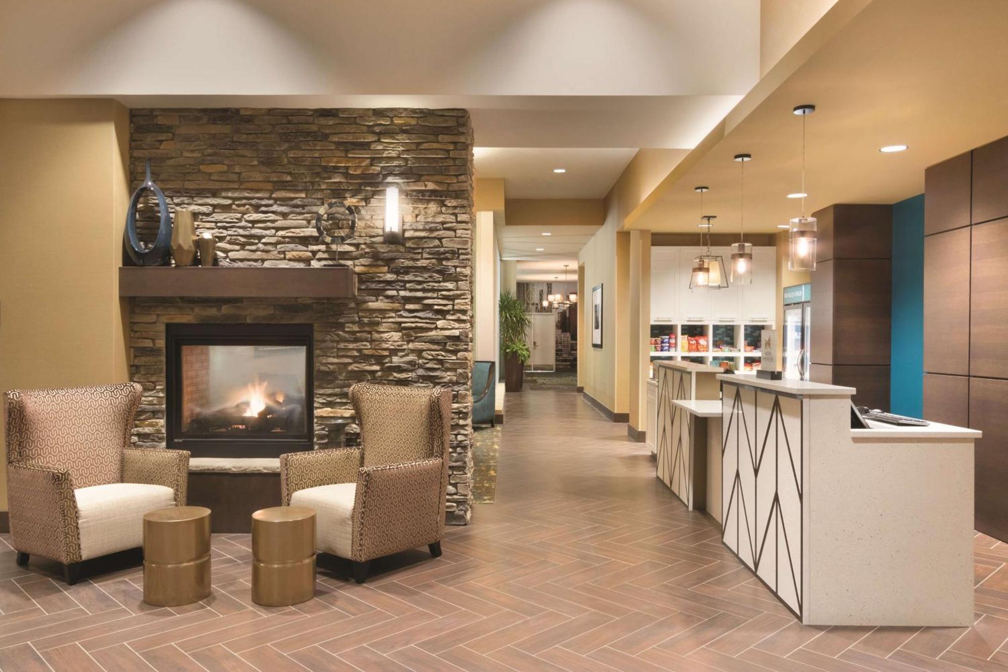 Homewood Suites By Hilton Calgary Downtown Esterno foto